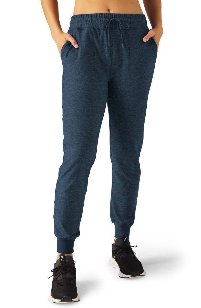 Beyond Yoga Commuter Space Dye Midi Joggers | Nordstrom