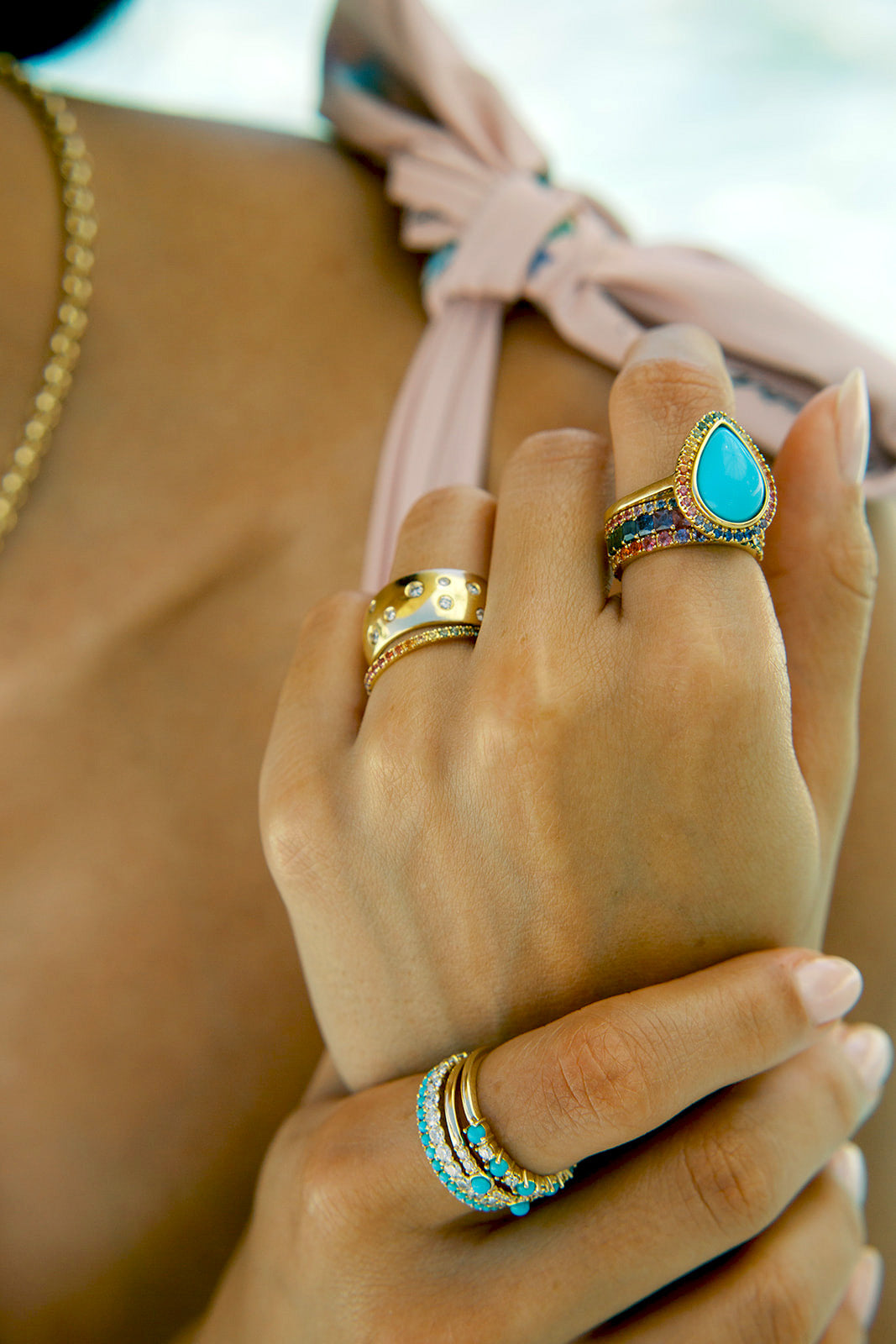 7.20ct Pear Shape Turquoise & Rainbow Sapphire Ring in 18K Yellow