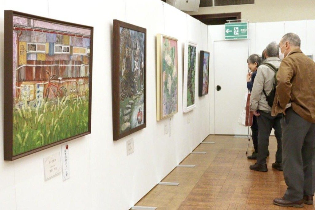 夢がテーマの作品並ぶ 新潟市中央区で県民アマチュア絵画展