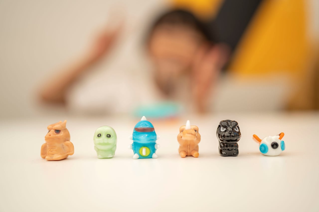 可愛い「ゴジラガラス」を使ったココだけのキャンドル制作体験！好評