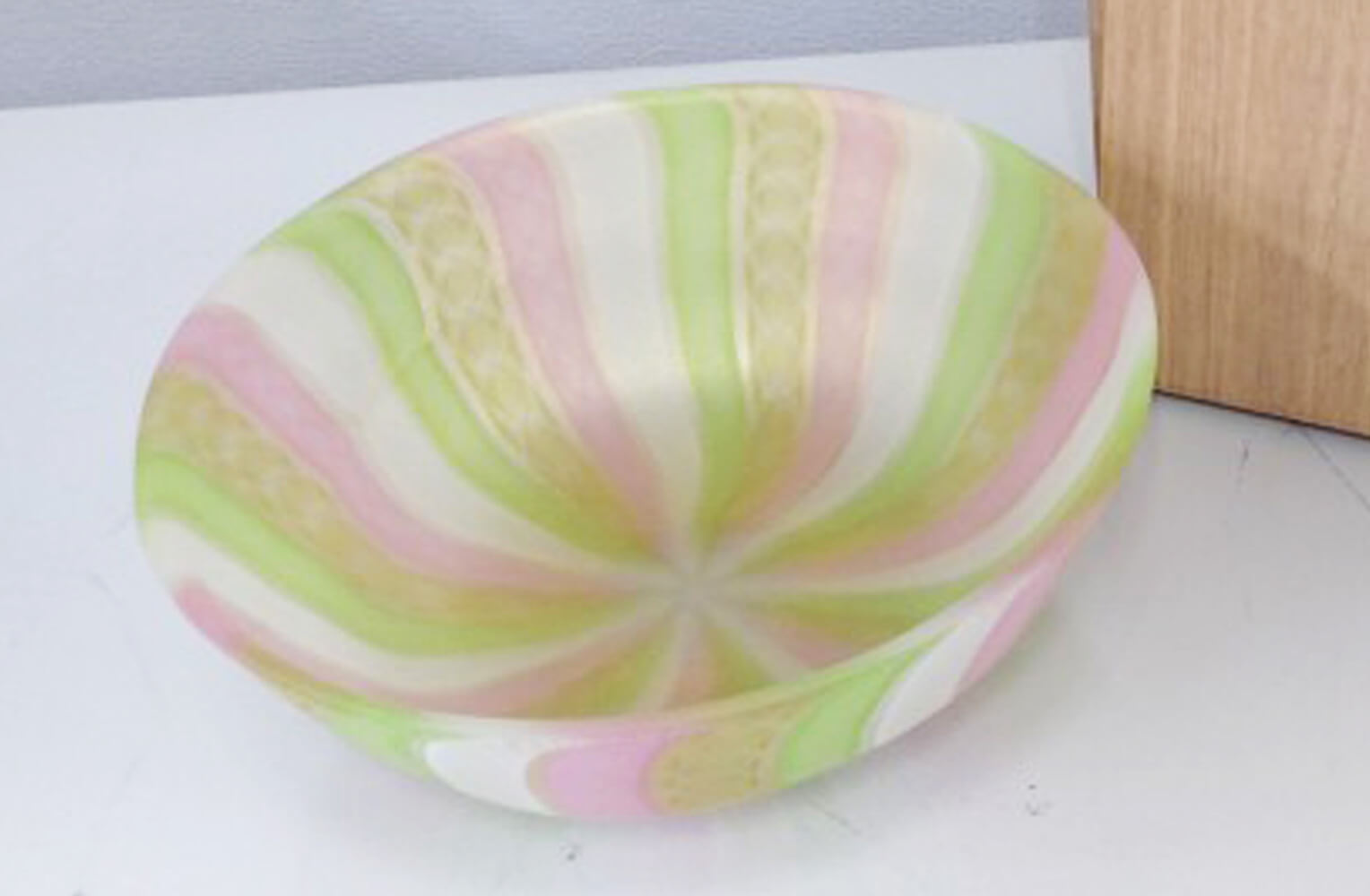 藤田喬平】手吹ヴェニス鉢 買取実績｜日晃堂 買取実績