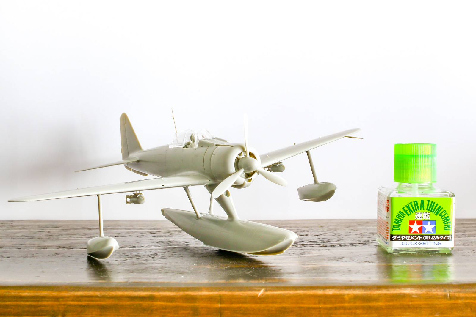 傑作を部屋に置く／タミヤ 1/48 二式水戦 | nippper: ニッパーを握る