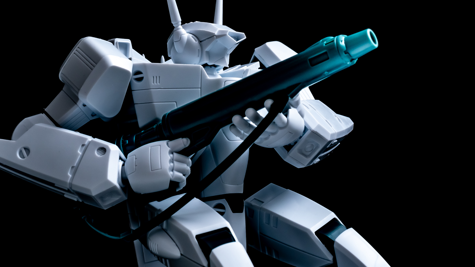 組む前組む途中にたくさんの旨味が潜むバトロイドのプラモデル／PLAMAX