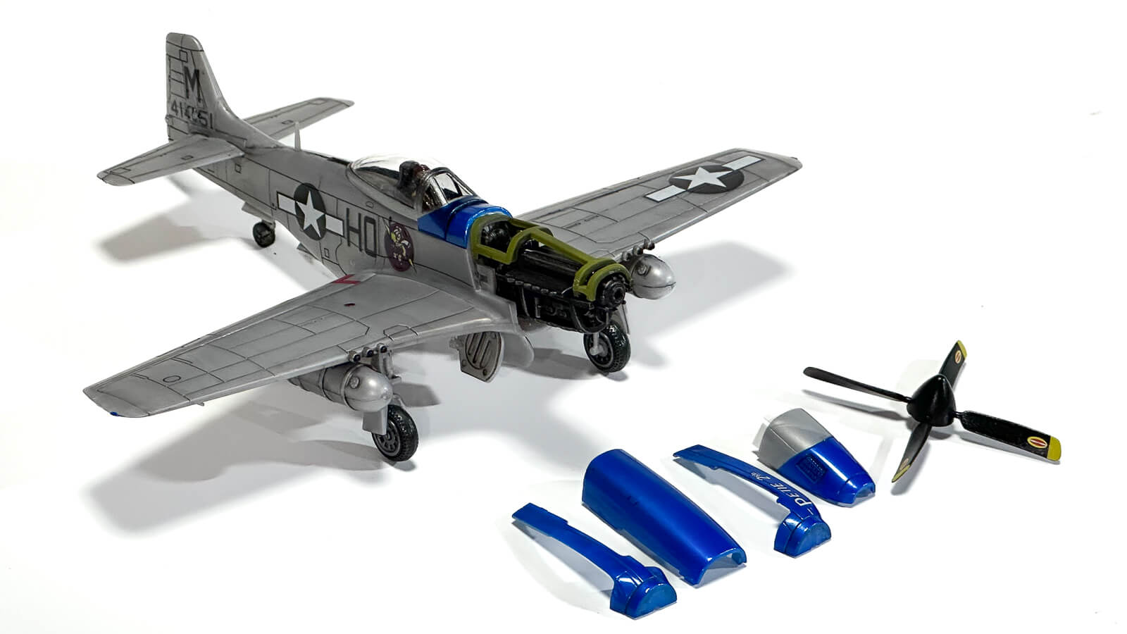 かっこいい銀の成型色で楽しむ「簡単キャンディ塗装」！！／モデル