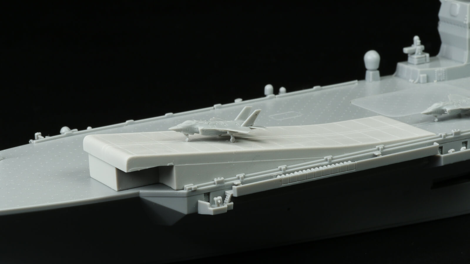 取り付ければ空母に変身！！「ピットロード JPW01 1/700 スキー