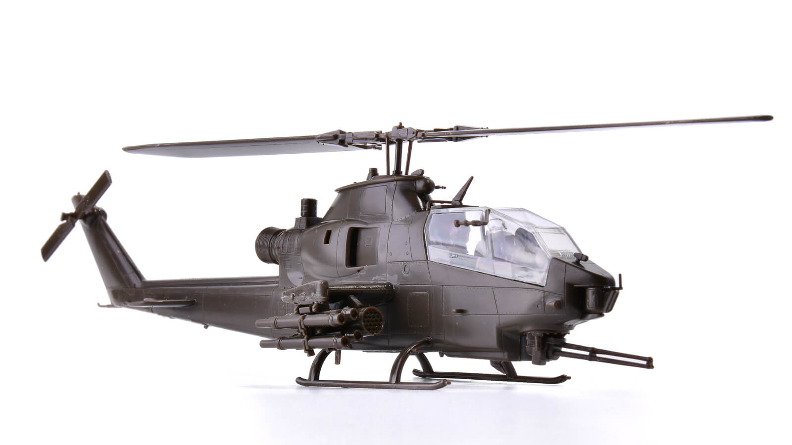 花金だ！仕事帰りに買うプラモ。箱を開けた瞬間から幸せなヘリプラモ