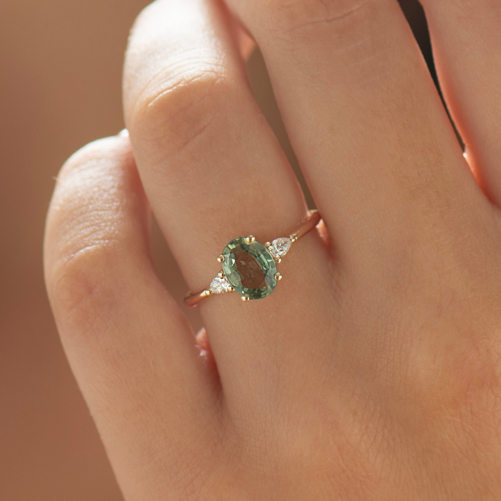 Green Sapphire Engagement Ring | Engagement Rings | Nir Oliva Jewelry