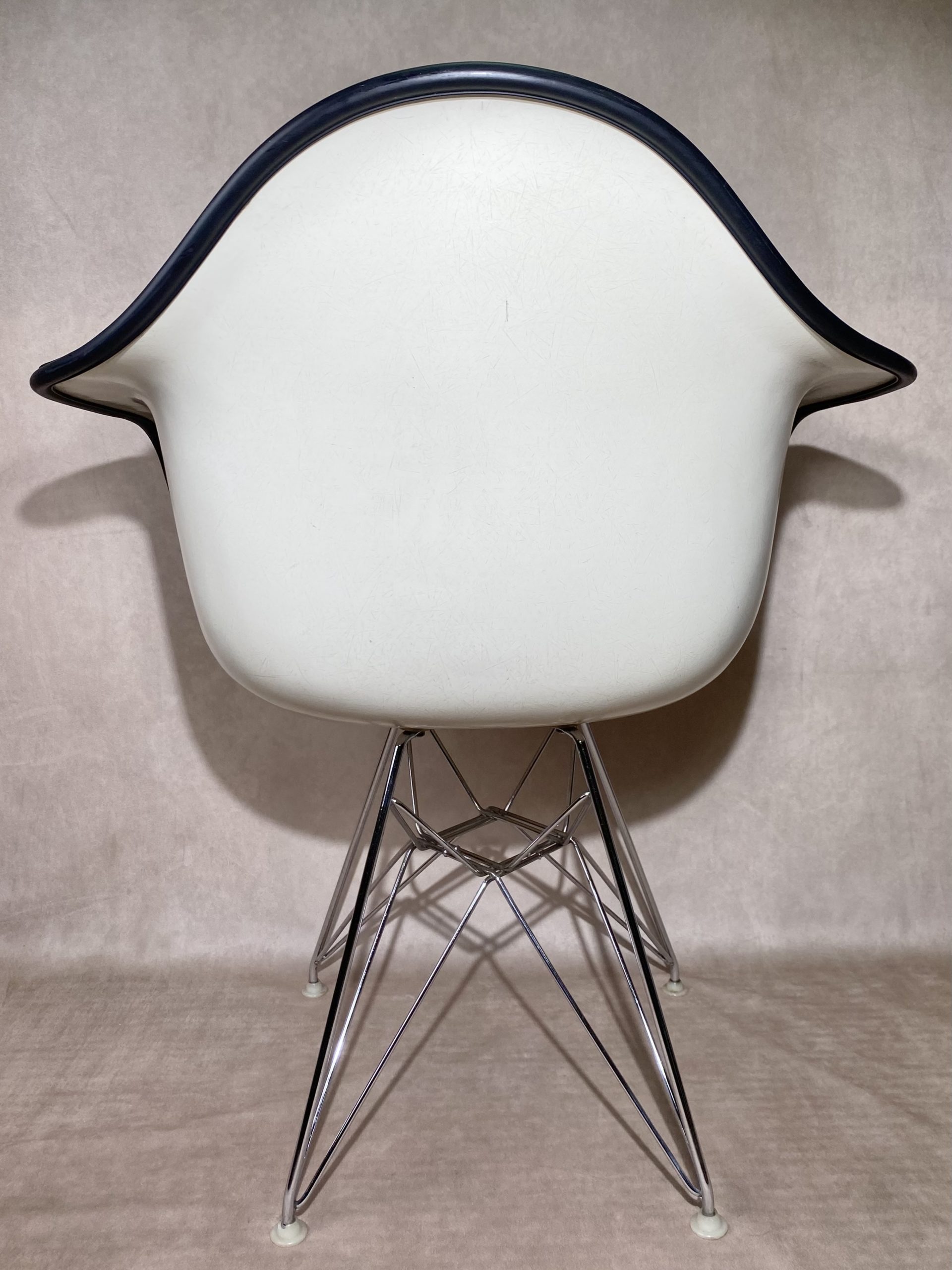 1980s Herman Miller イームズ アームシェルチェア ブラウン | 京都