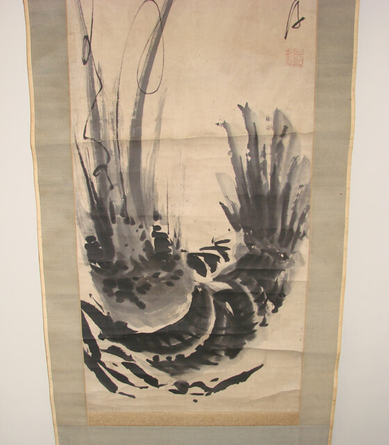 オーストラリアから届いた激しく傷んだ海老の掛軸の修復 - 野村美術