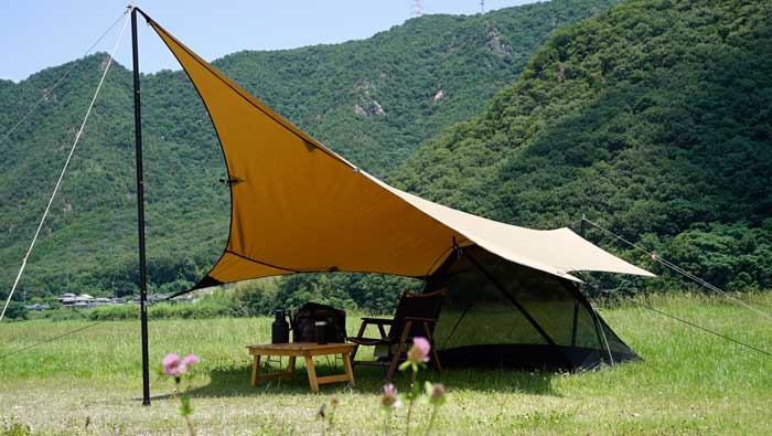 張り姿がかっこいい！山帆ヘキサタープはタープ泊に最適！ | ノマド