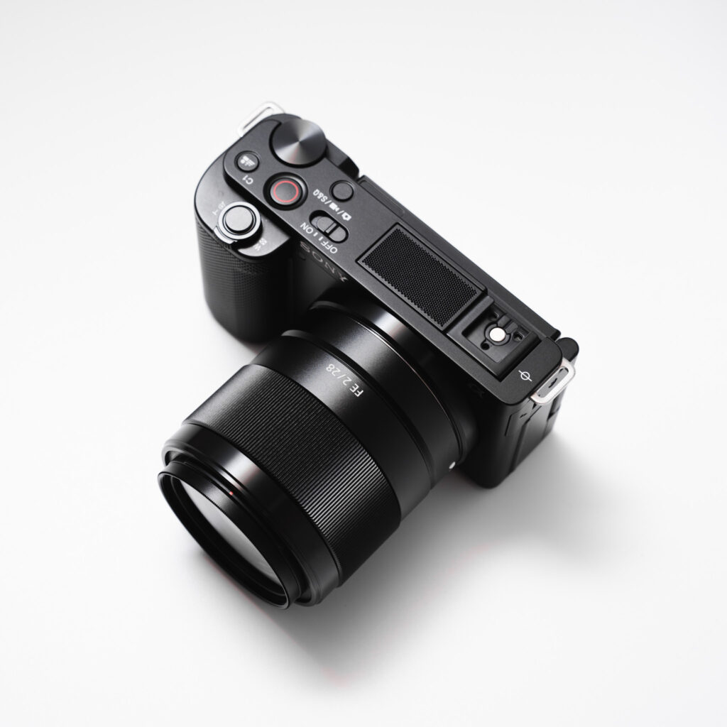 SONY FE 28mm F2 レビュー｜フルサイズでもAPS-Cでもスナップに最適な