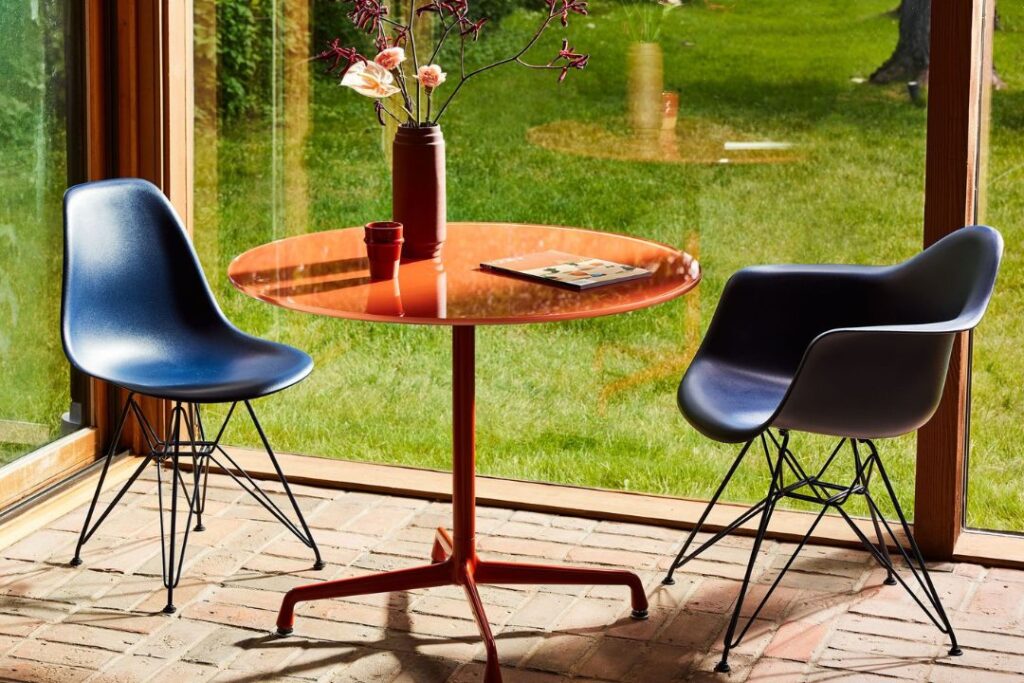 時代を超えた逸品！ミッドセンチュリーを象徴するイームズシェルチェア