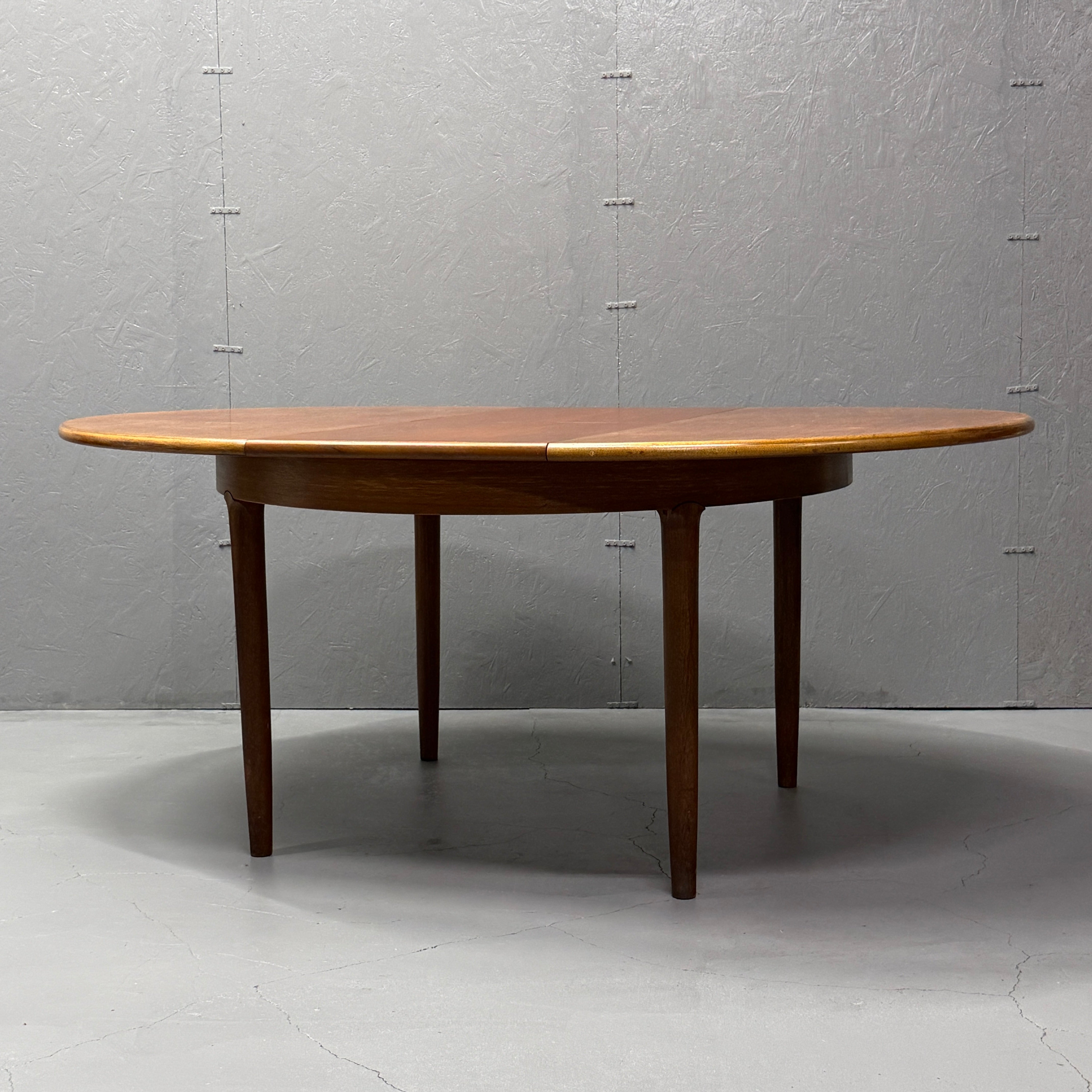 Meredew(メレデュー) / Round table ラウンドダイニングテーブル (301