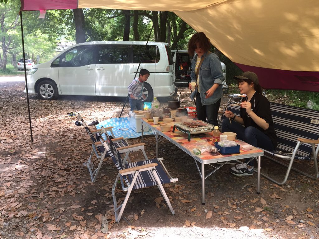 コールマンのタープXPヘキサタープMDX（バーガンディ）の使用感 | 広島