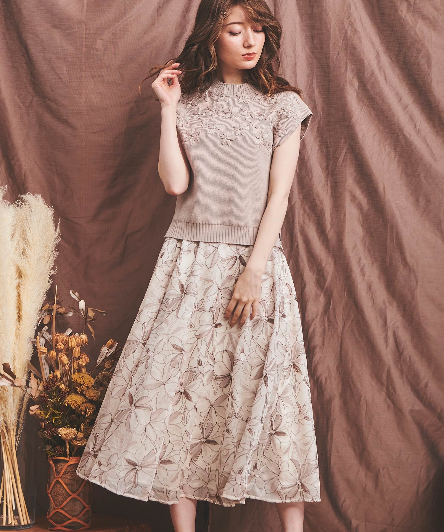 楊柳刺繍スカート | フレアスカート | NOELA OFFICIAL WEB STORE