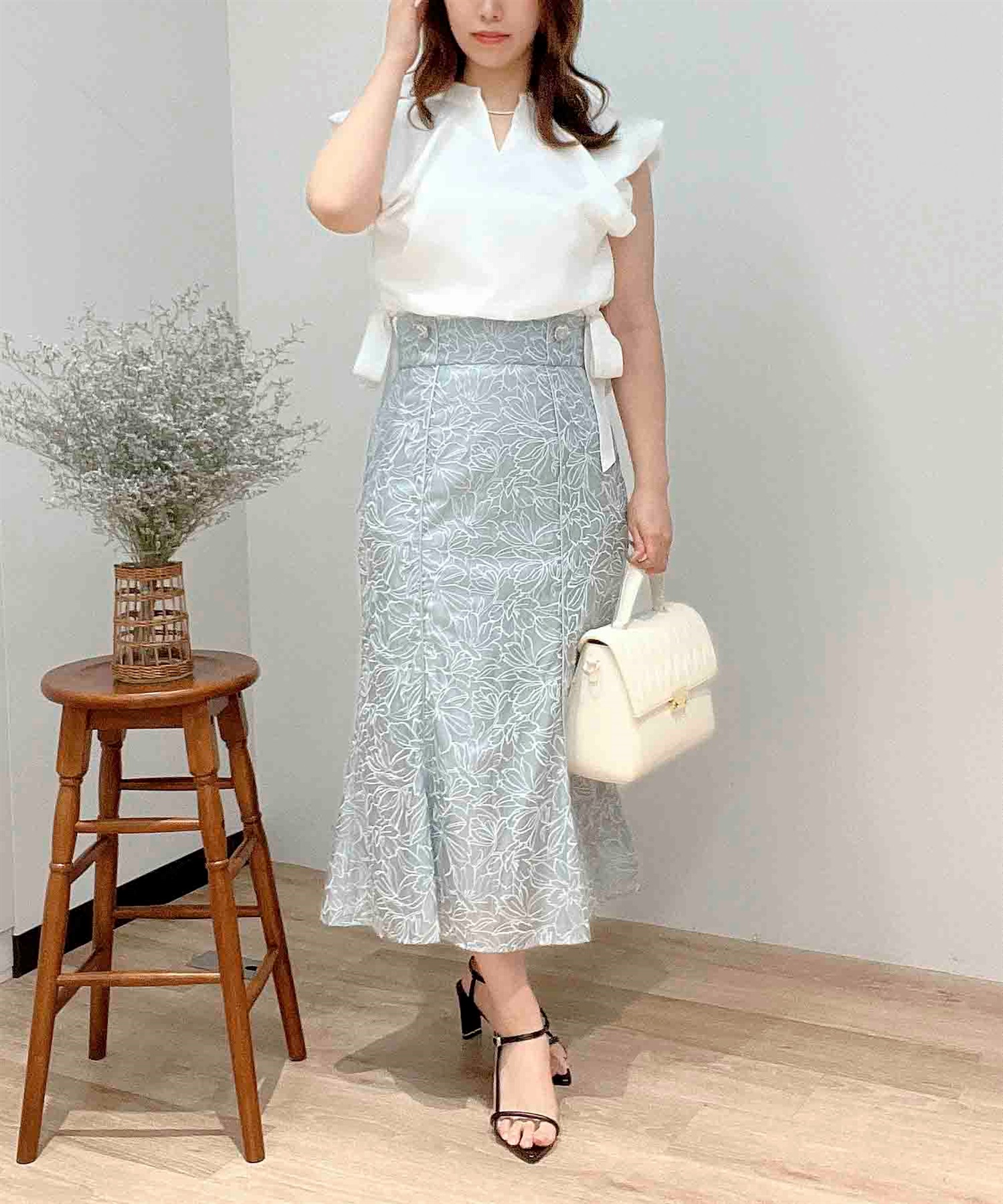 刺繍パイピングスカート | フレアスカート | NOELA OFFICIAL WEB STORE