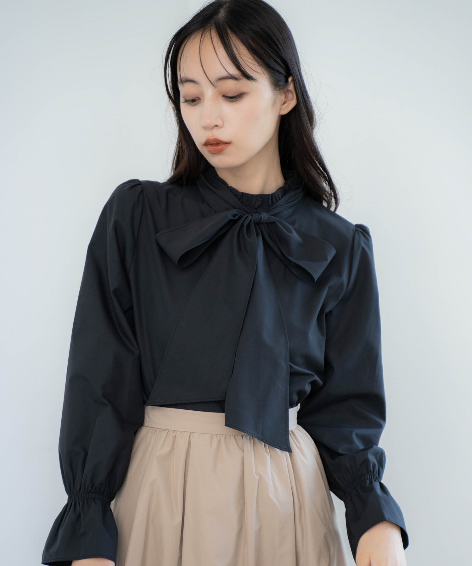 ボウタイフリルブラウス | シャツ・ブラウス | NOELA OFFICIAL WEB STORE