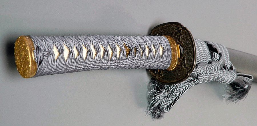 居合刀脇差し、肥後拵え 本木、 黒サメ、柄巻き.黒合皮革、 箱互の目直