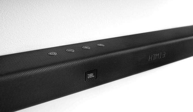 センターチャンネル搭載で音声をクリアに。3.1chホームシアター