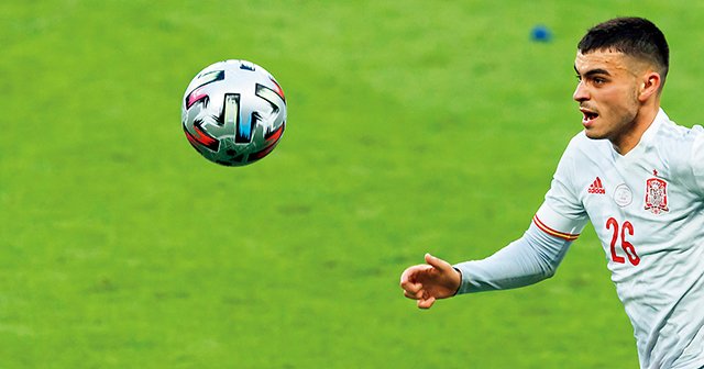 スペイン史上最高のMFに？ 18歳ペドリの長い夏は続く