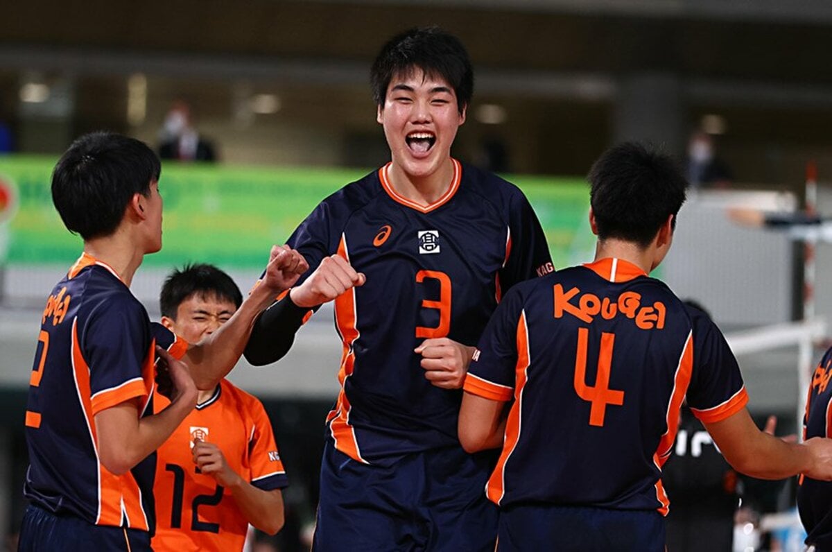 春高バレー】驚き！ 身長210センチ牧大晃の柔らかい動き “宝”を預かる