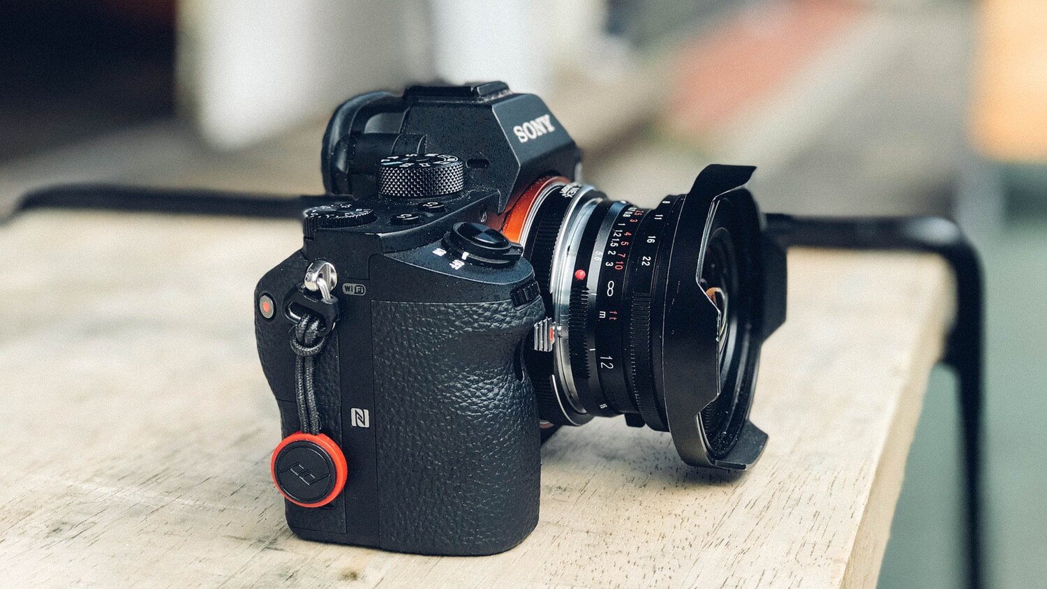 α7 Rⅱ用に超広角レンズ「フォクトレンダー ULTRA WIDE HELIAR 12mm