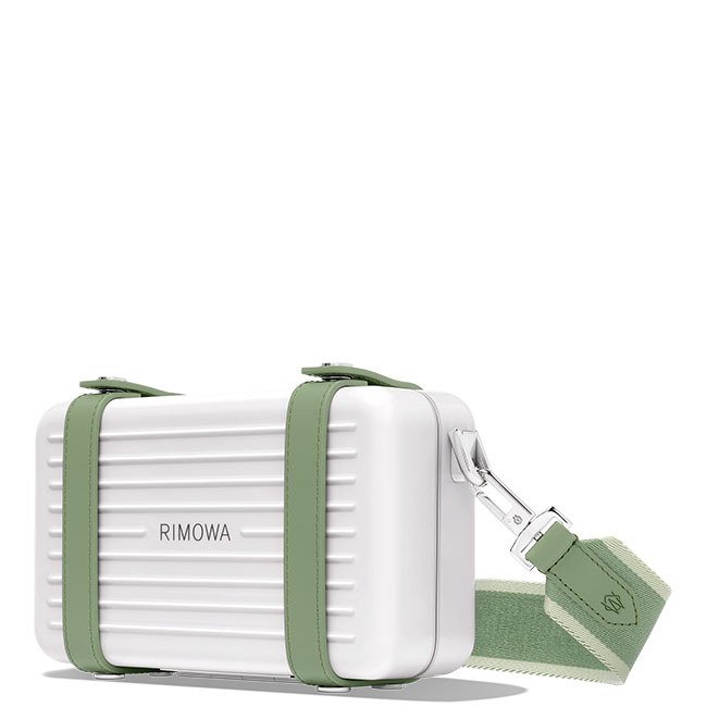 RIMOWA」から “MINT”と “PAPAYA” の新色スーツケースが登場！ | Numero
