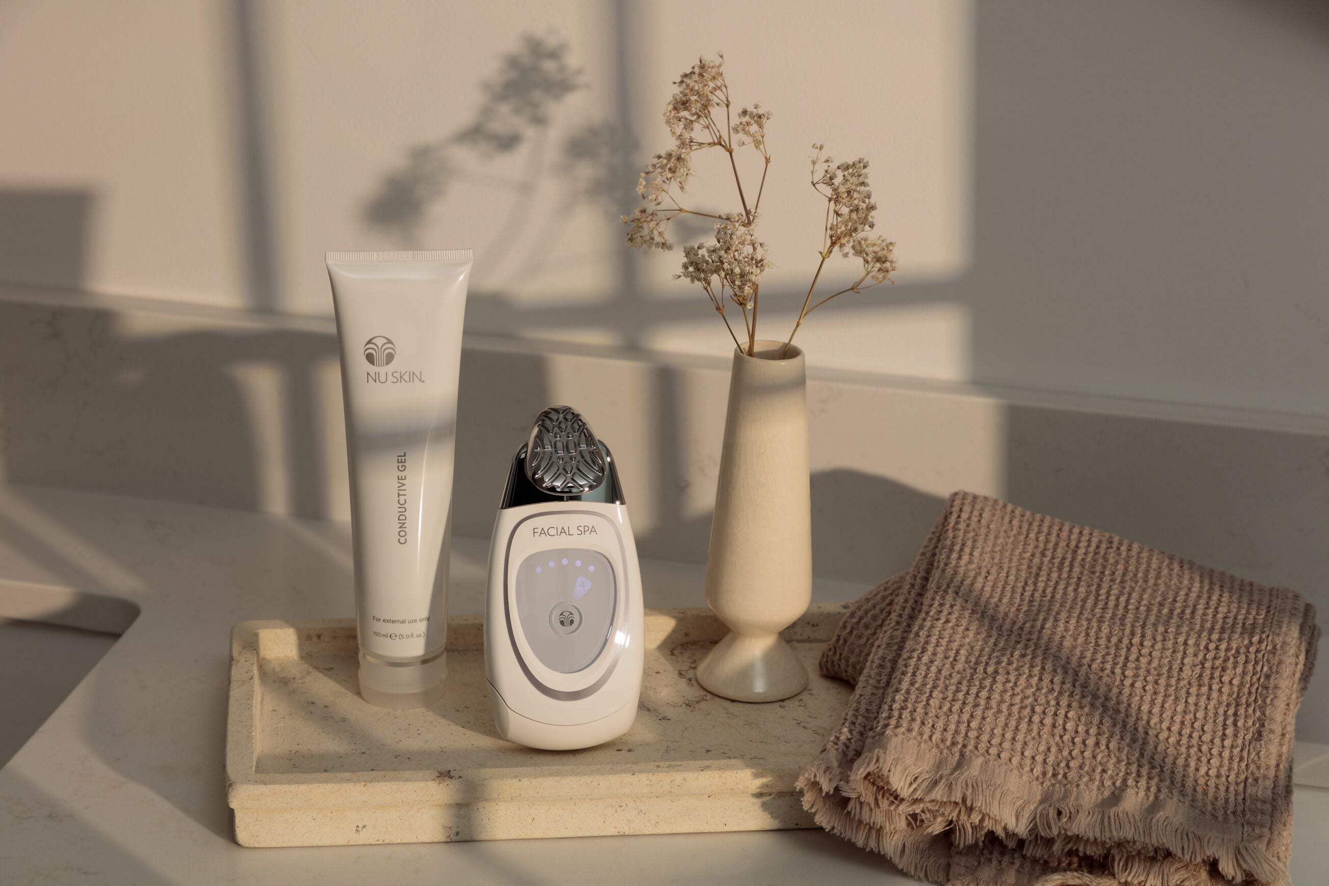 ニュースキン GALVANIC SPA II &FACIAL GELS &ジェル ニュースキン