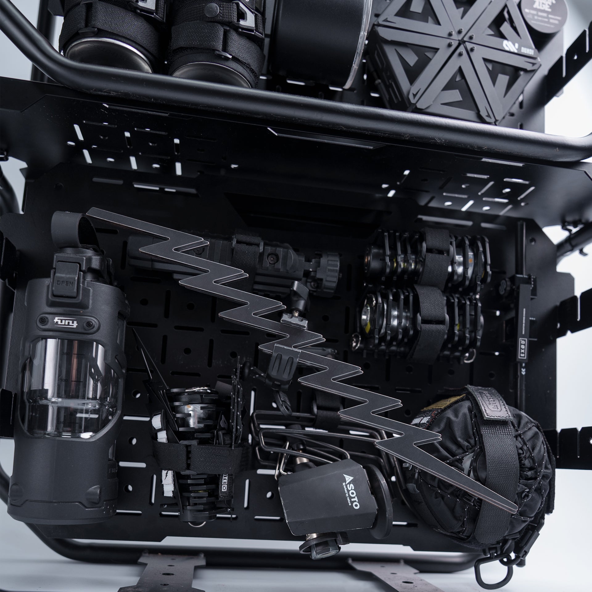 07 SUKUNAKARE - MAT BLACK ｜NUXDI｜オープンフレームコンテナ