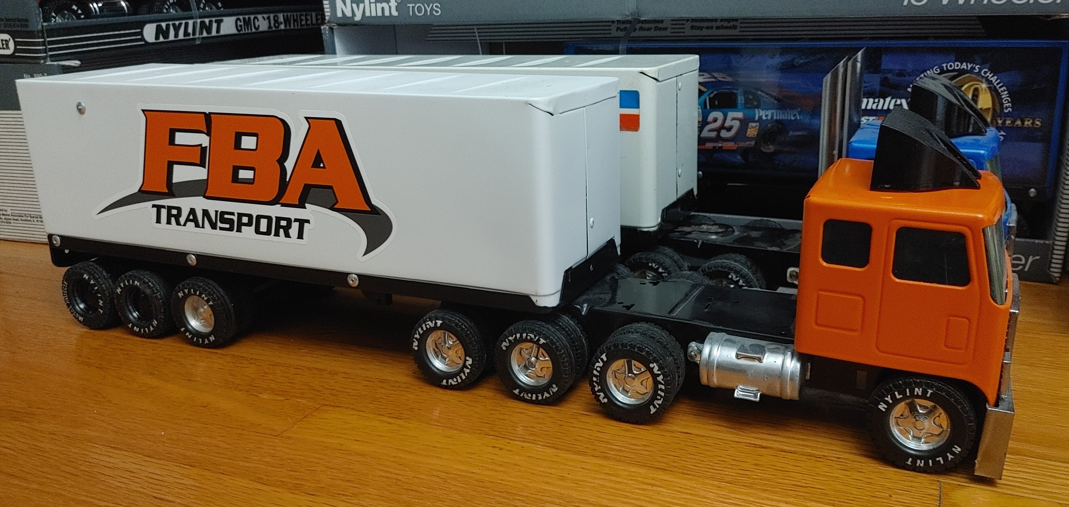 NYLINT Tri-Axle Trailer Attachment (SNAP-ON) [ SCALE: 1/18