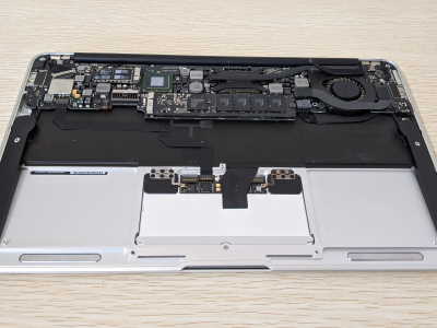 MacBook Air（11-inch, Mid 2012）の分解｜OAR STYLE