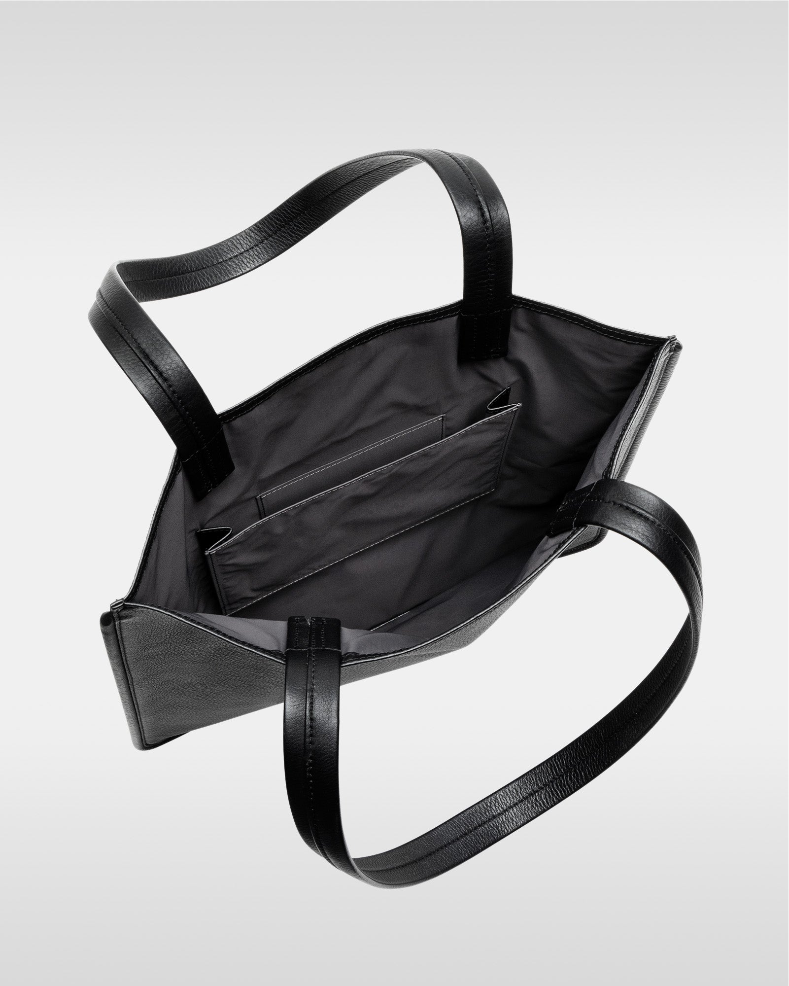 防水レザートートバッグ – objcts.io