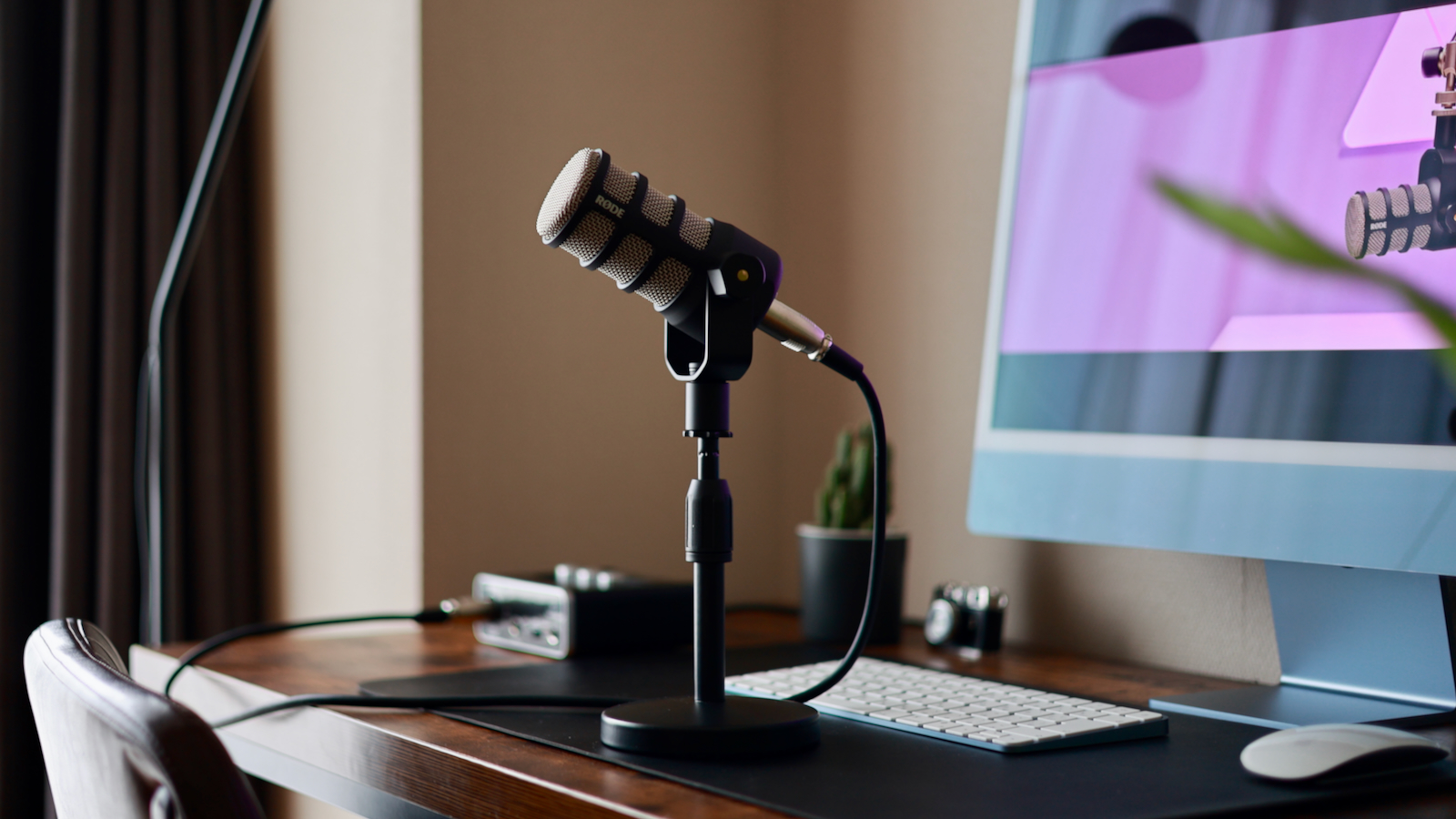 Rode PodMicレビュー！ポッドキャスト/実況等にオススメの放送局級