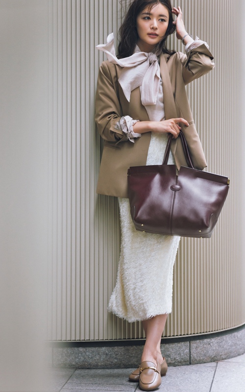 白×ベージュコーデ】実はこんなに無限大！ きれいめからカジュアルまで