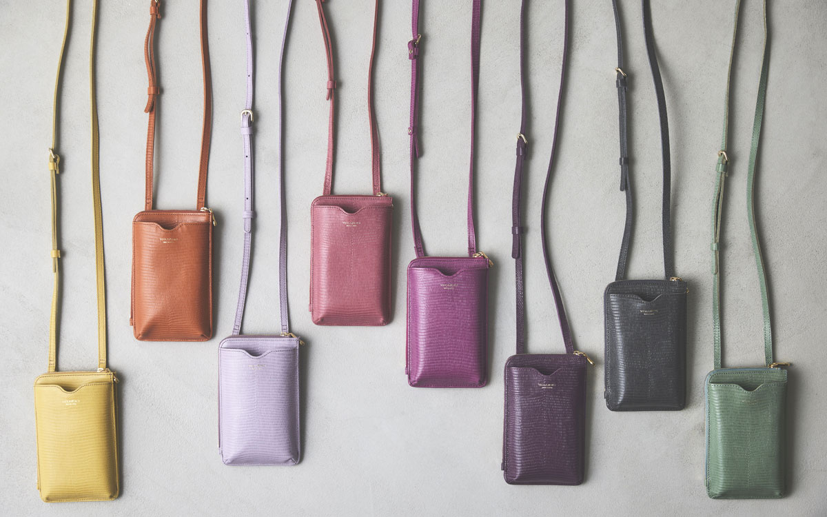 多彩な色と素材に目移り！「ヴィオラドーロ」の大人気スマホ