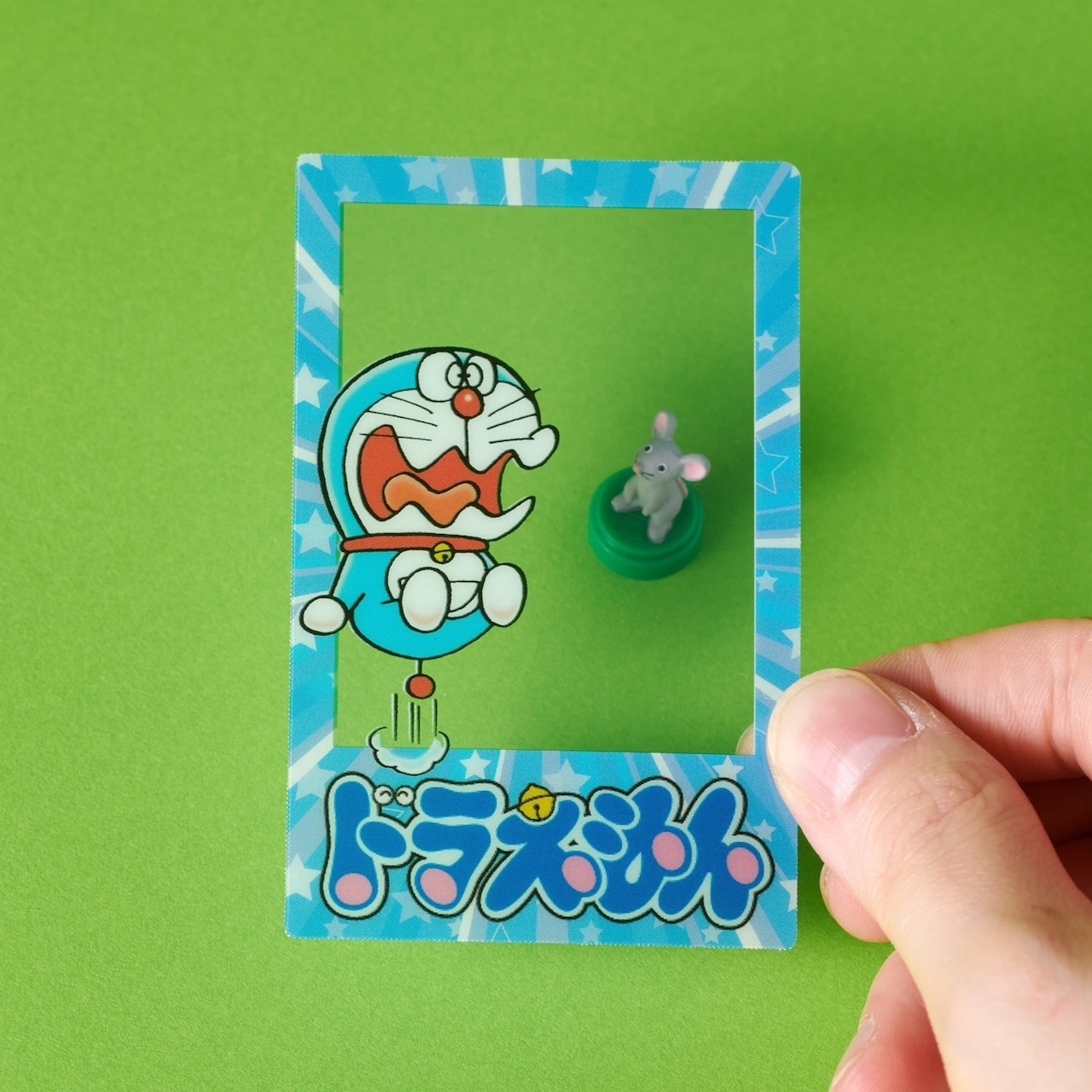 藤子・F・不二雄作品のクリアフォトカード全6種が女性セブン付録に