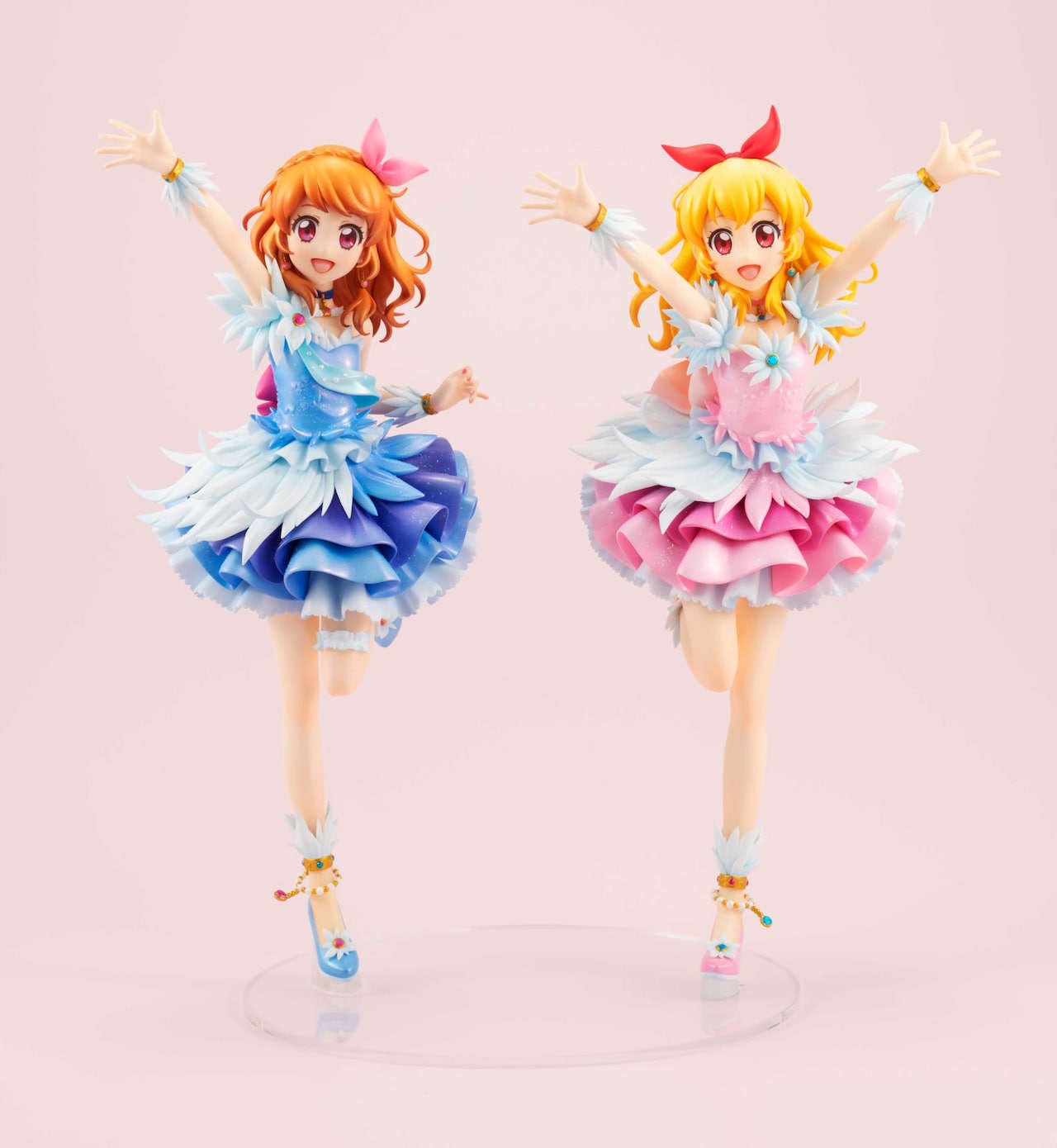 アイカツ！」星宮いちご＆大空あかりがコスモス衣装で立体化、セット