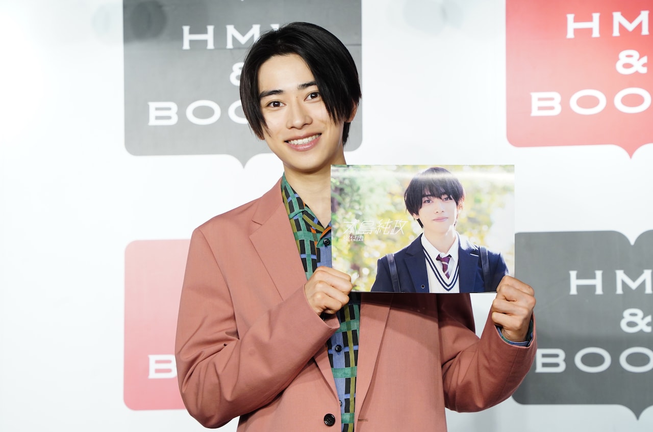 ガッチャード」本島純政が初のカレンダーをアピール「ありのままが出