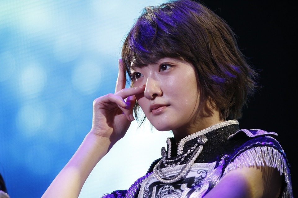 生駒里奈卒業コンサート、“猫背の少女”が胸を張って乃木坂を上り切る