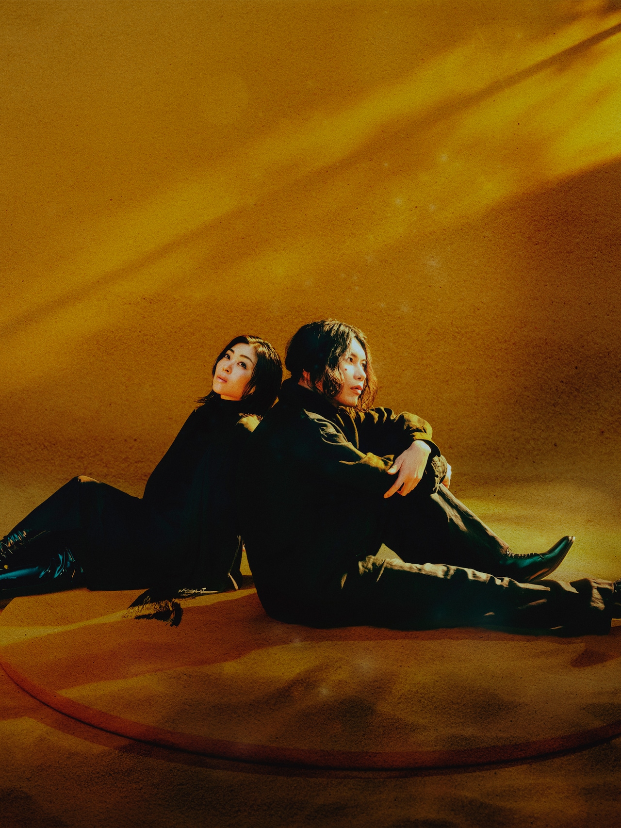 米津玄師と宇多田ヒカルのアーティスト写真アザー公開、コラボ曲「JANE