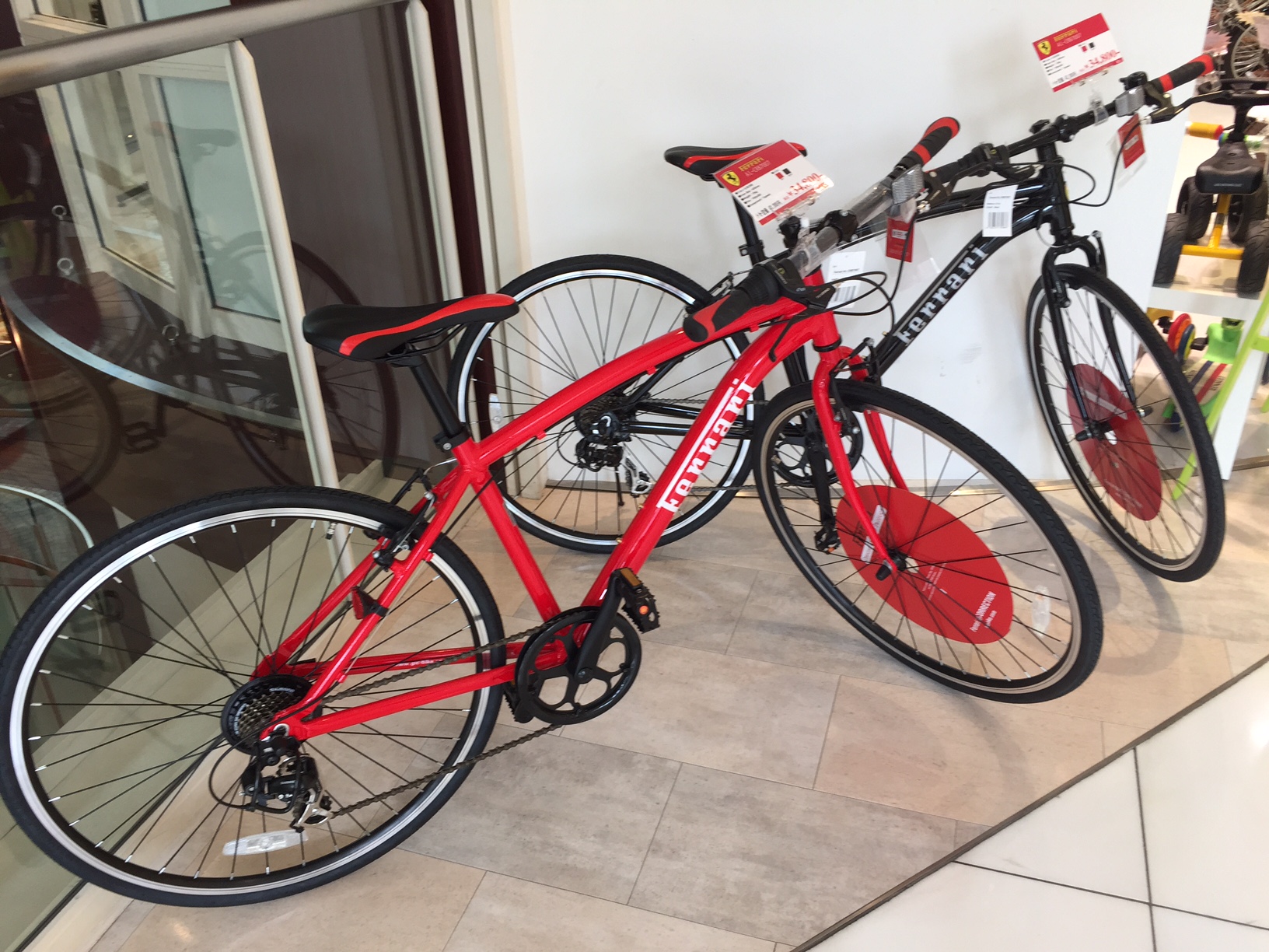 ♪FIAT ALFA ROMEO 自転車がいっぱい♪｜アルファ ロメオ世田谷