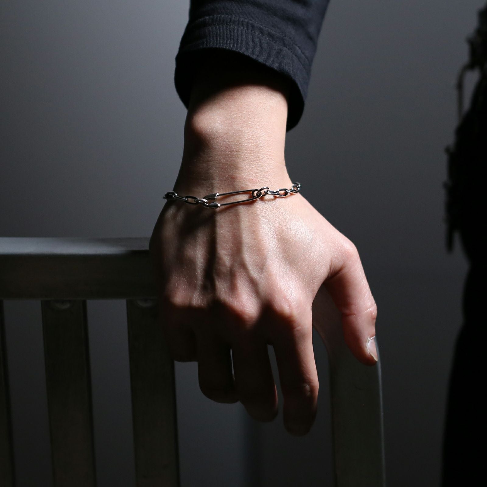 J-BR012-SV)安全ピン長アズキチェーンダイヤモンドブレスレットM