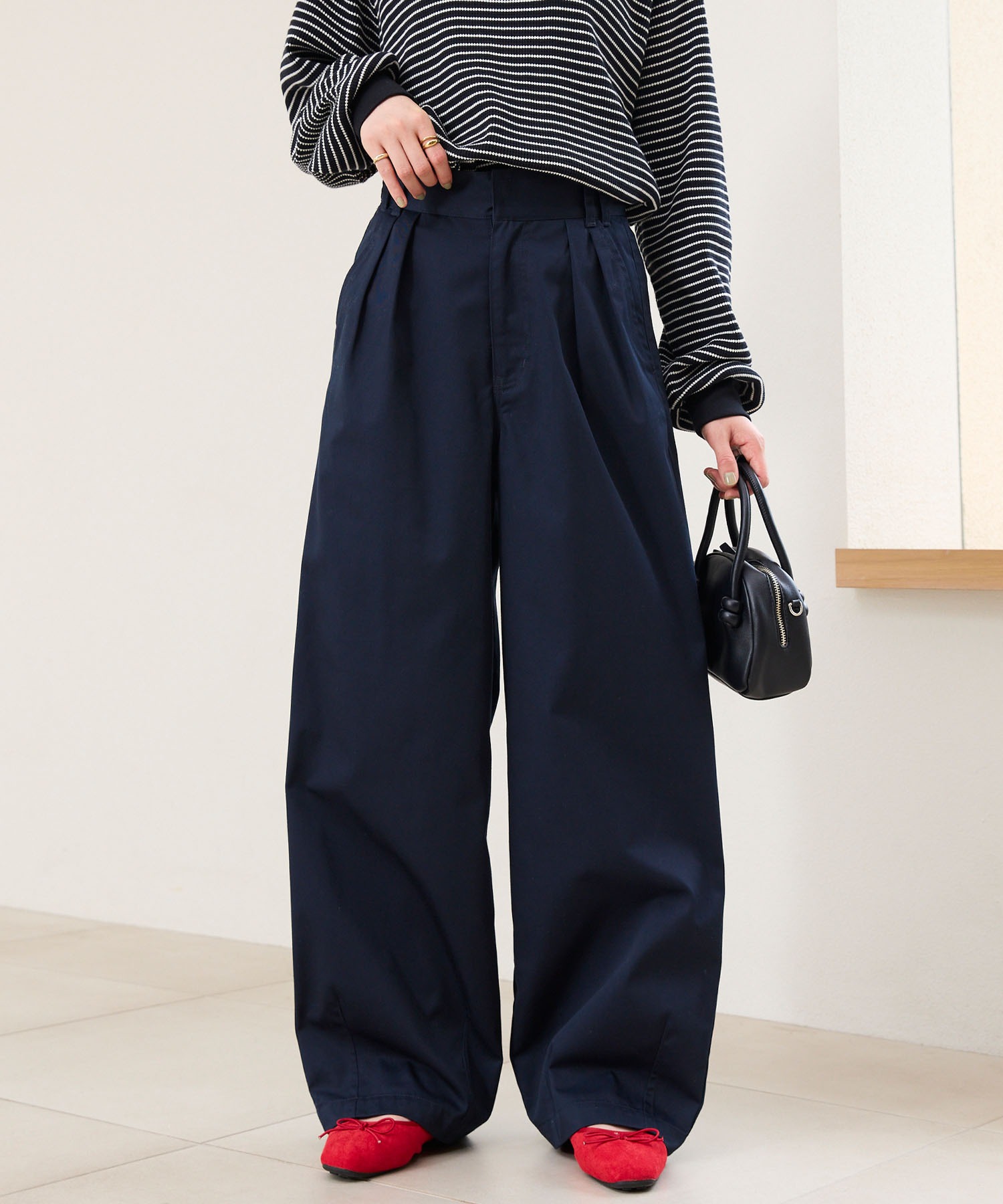 ハイウエストワイドイージータックカーブパンツ〈マシンウォッシャブル