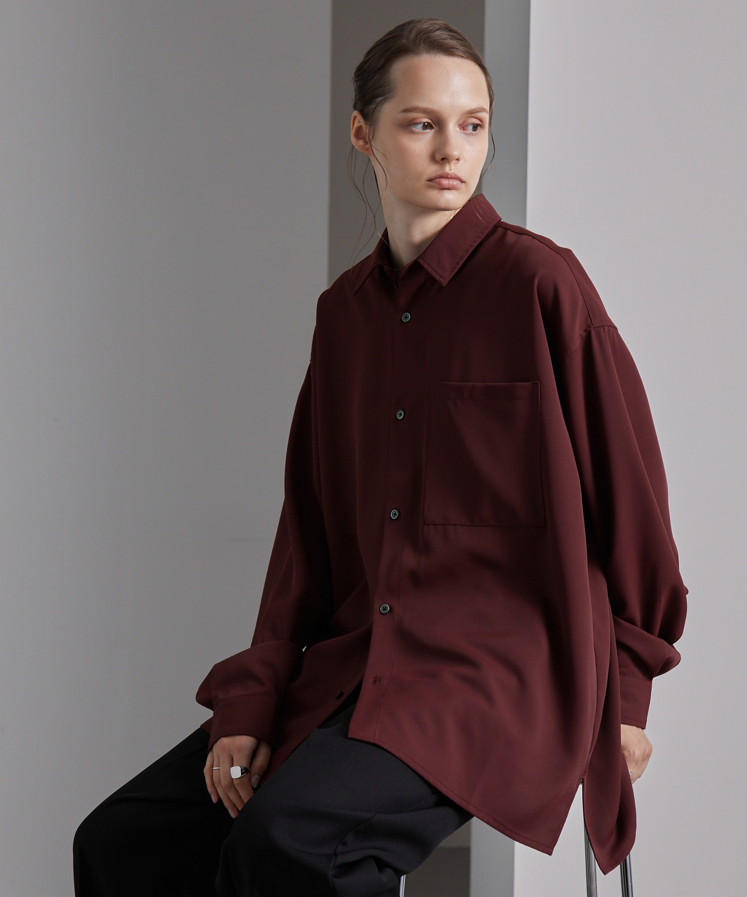 綾トロミ オーバーサイズドレープリラクシングL/Sシャツ MONO-MART