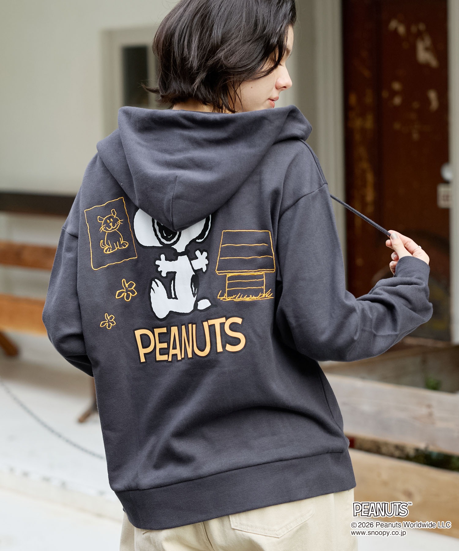 PEANUTS / SNOOPY】別注 ピーナッツ スヌーピー 刺繍プリント ジップ