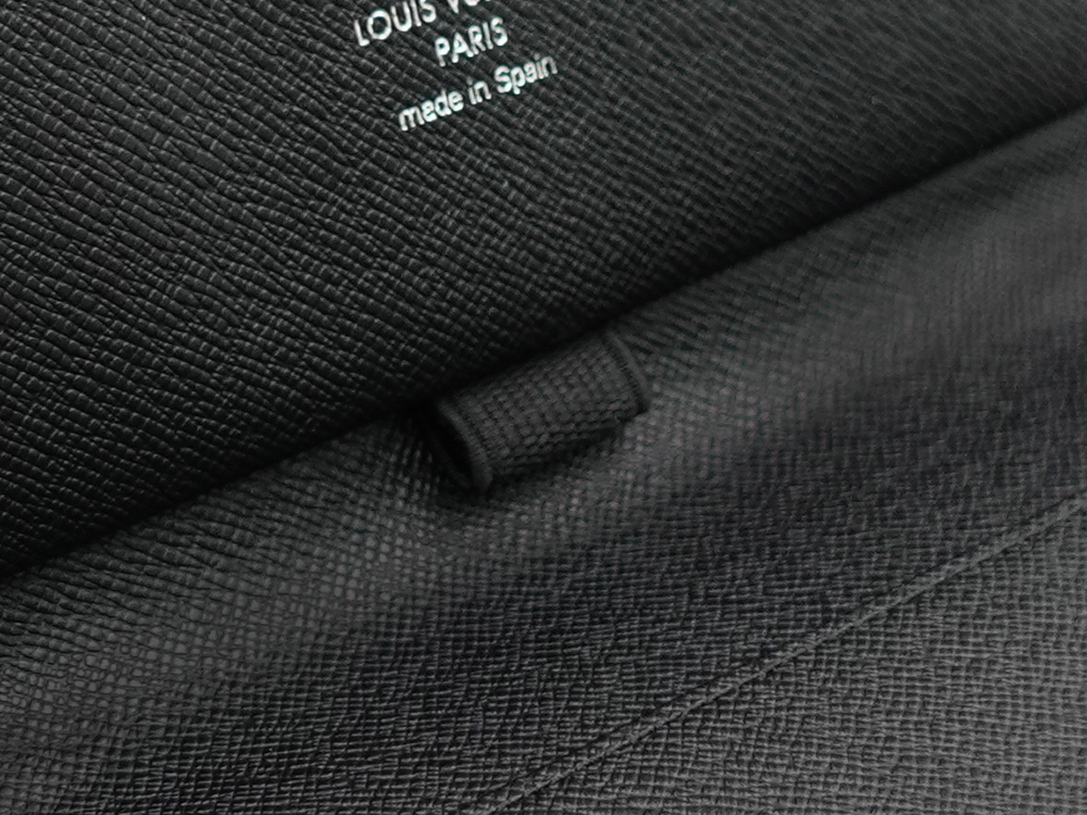 ルイヴィトン ダミエ グラフィット ジッピー・オーガナイザー 長財布