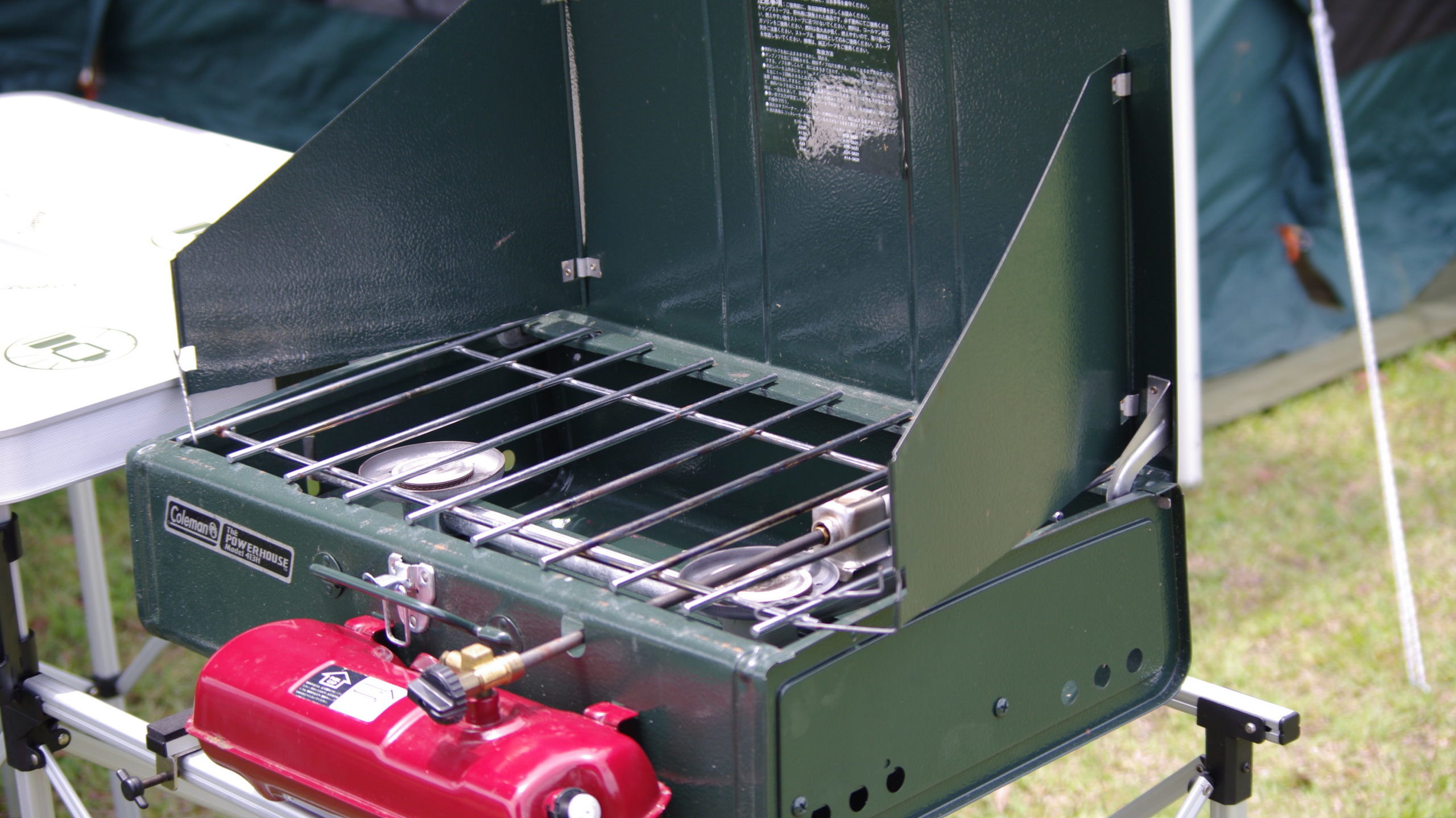 コールマンツーバーナー413Hを使っています