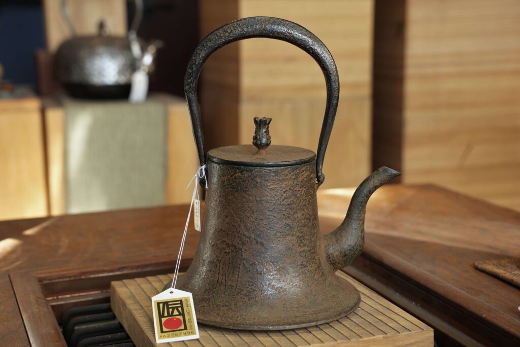 南部鉄器400年の焼型技術を現代に伝える伝統工芸士「菊地真吾」の南部