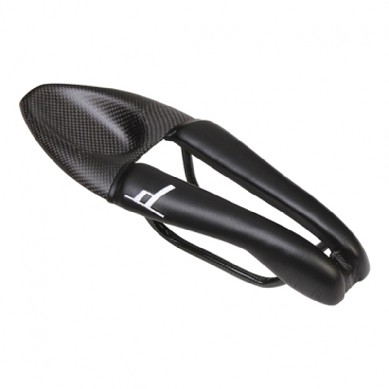 ダッシュサイクルズのTT、トライアスロン用カーボンサドル「TT.9