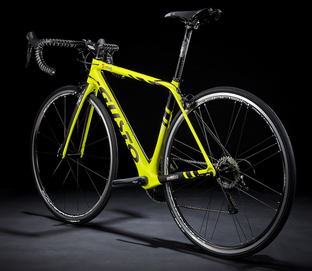 グスト2018モデル「RCR」シリーズ。フラッグシップモデル登場 サイクル